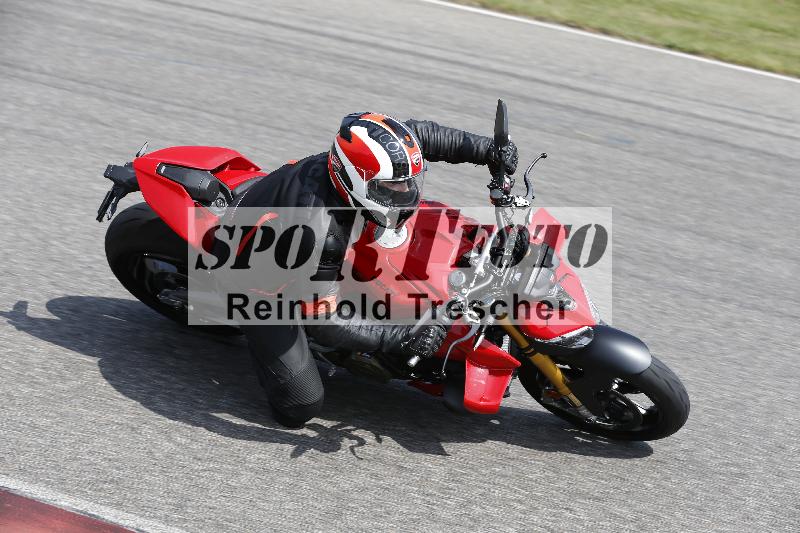 /27 12.06.2025 Ducati Schweiz Trackday Warmup  ADR/gruen-vert/ohne